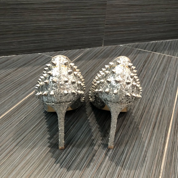 Spiky Silver Pumps - Picture 4 of 5